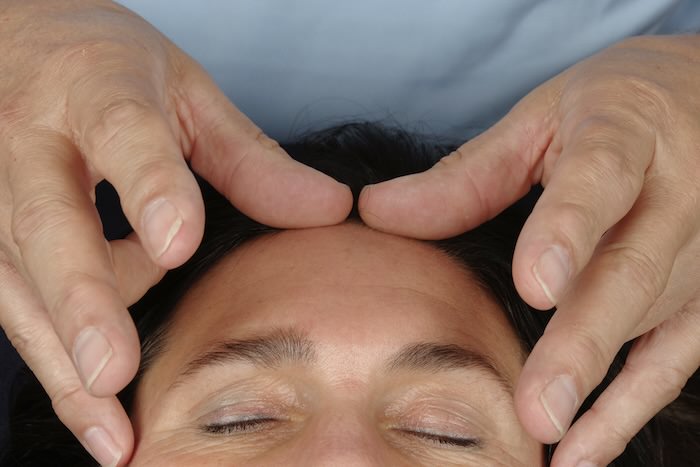 behandeling van chronische hoofdpijn met fasciatherapie